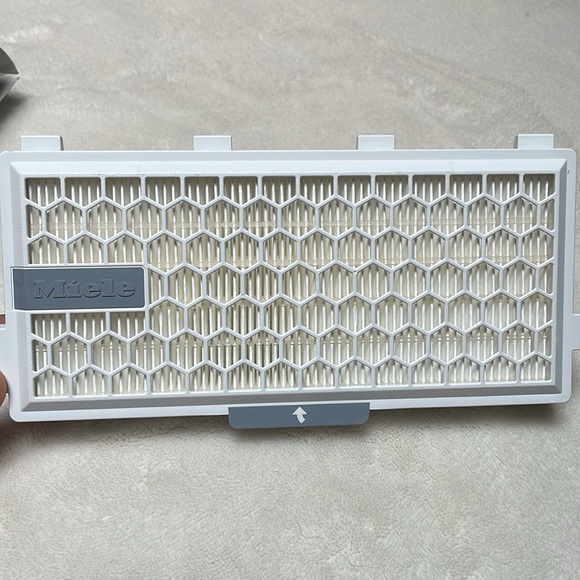 Miele Original HEPA clean air clean 50 I bought wrong size. ILOVE OFFERS 😜 - Picture 3 of 10